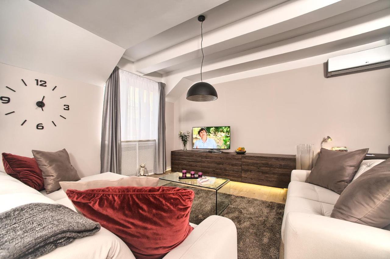 Exclusive 2 Bedroom Apartment Old Town - 2 Baths, Balcony And View - By Prague City Apartments Buitenkant foto