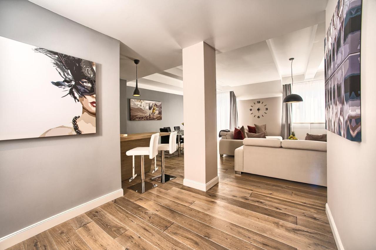 Exclusive 2 Bedroom Apartment Old Town - 2 Baths, Balcony And View - By Prague City Apartments Buitenkant foto