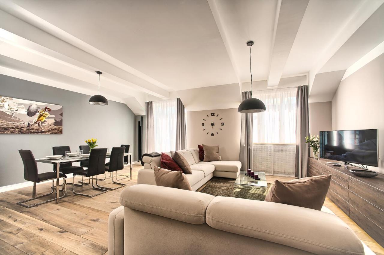 Exclusive 2 Bedroom Apartment Old Town - 2 Baths, Balcony And View - By Prague City Apartments Buitenkant foto