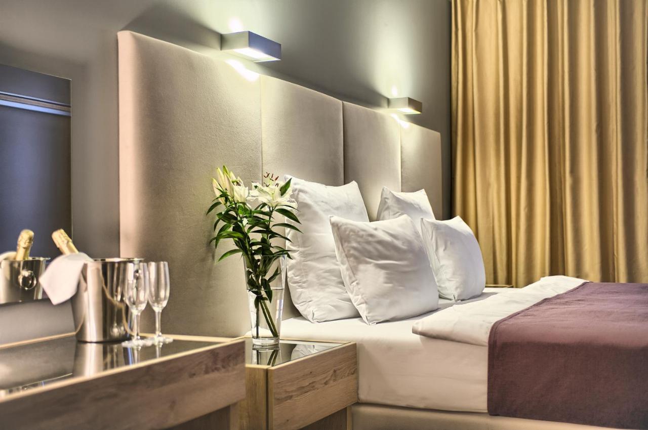 Exclusive 2 Bedroom Apartment Old Town - 2 Baths, Balcony And View - By Prague City Apartments Buitenkant foto